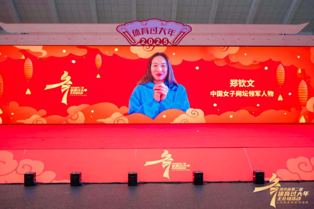 特別是在阿